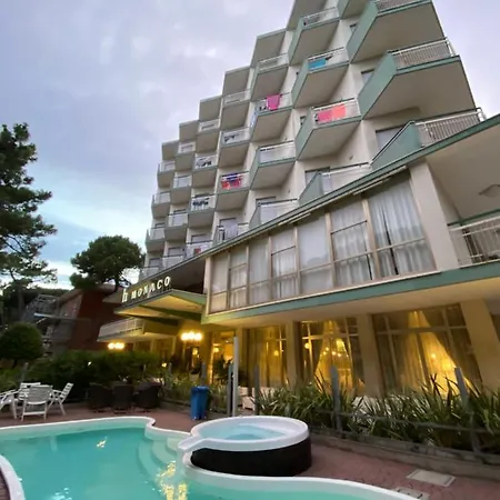 Monaco - Parcheggio Incluso E Piscina - Min 2 Gg Hotel