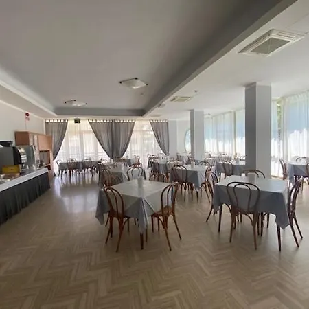 Monaco - Parcheggio Incluso E Piscina - Min 2 Gg Hotel