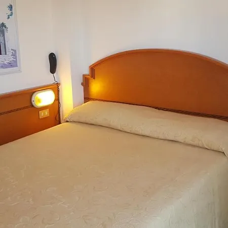 Monaco - Parcheggio Incluso E Piscina - Min 2 Gg 3*