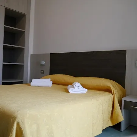 Monaco - Parcheggio Incluso E Piscina - Min 2 Gg 3*